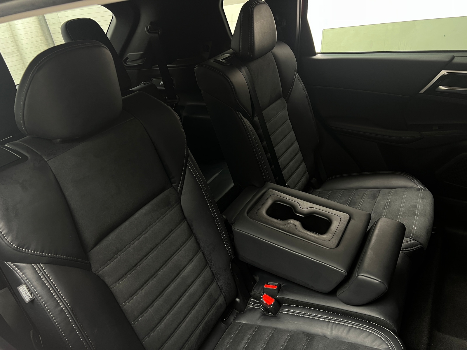 Thumbnail: 2022 Mitsubishi Outlander - 5