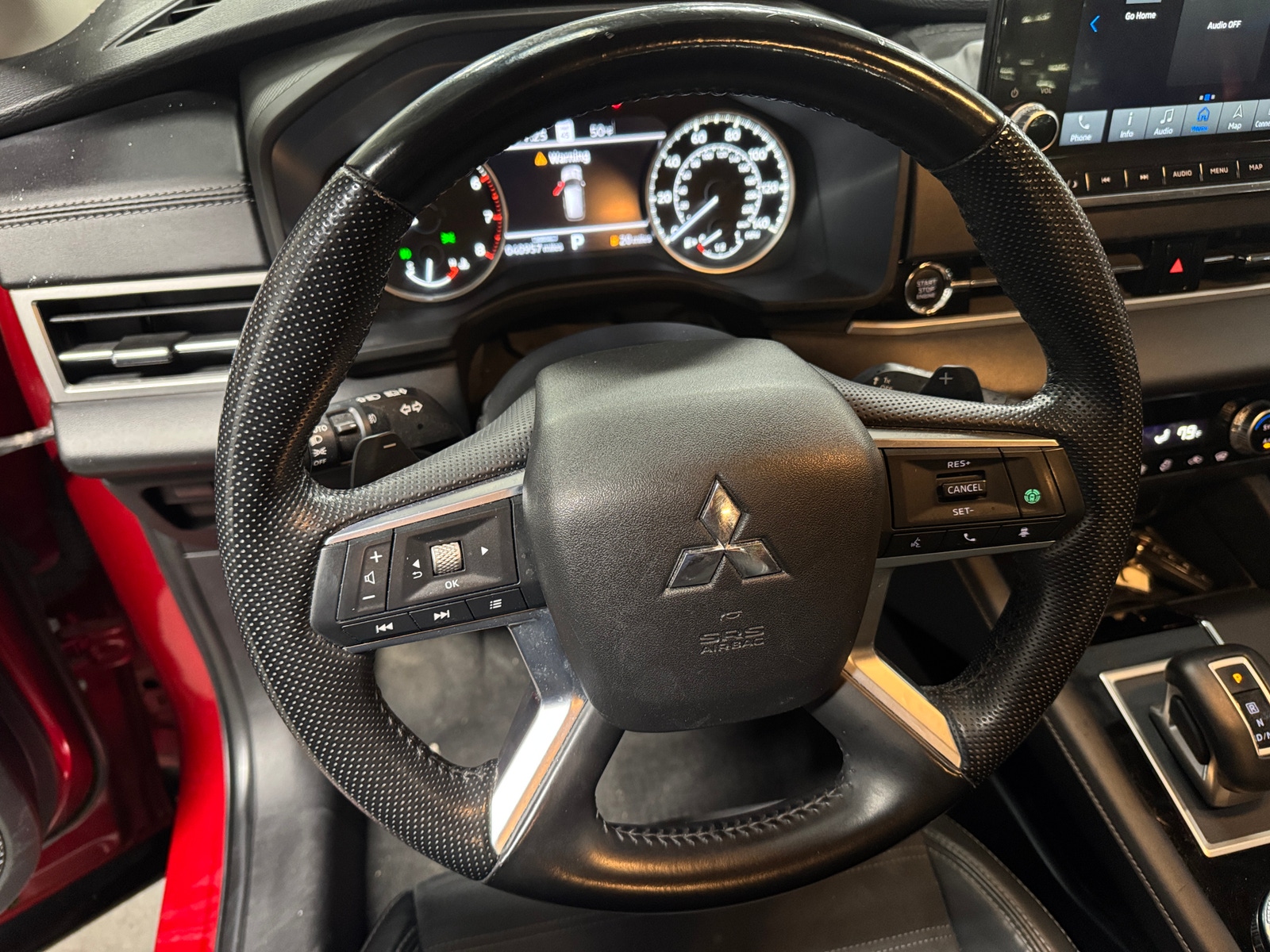 Thumbnail: 2022 Mitsubishi Outlander - 4