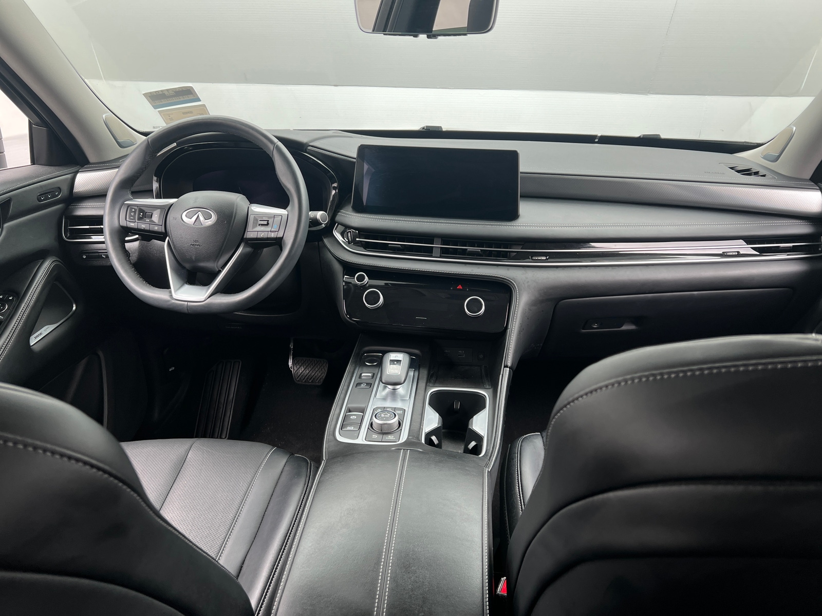 Thumbnail: 2023 INFINITI QX60 - 2