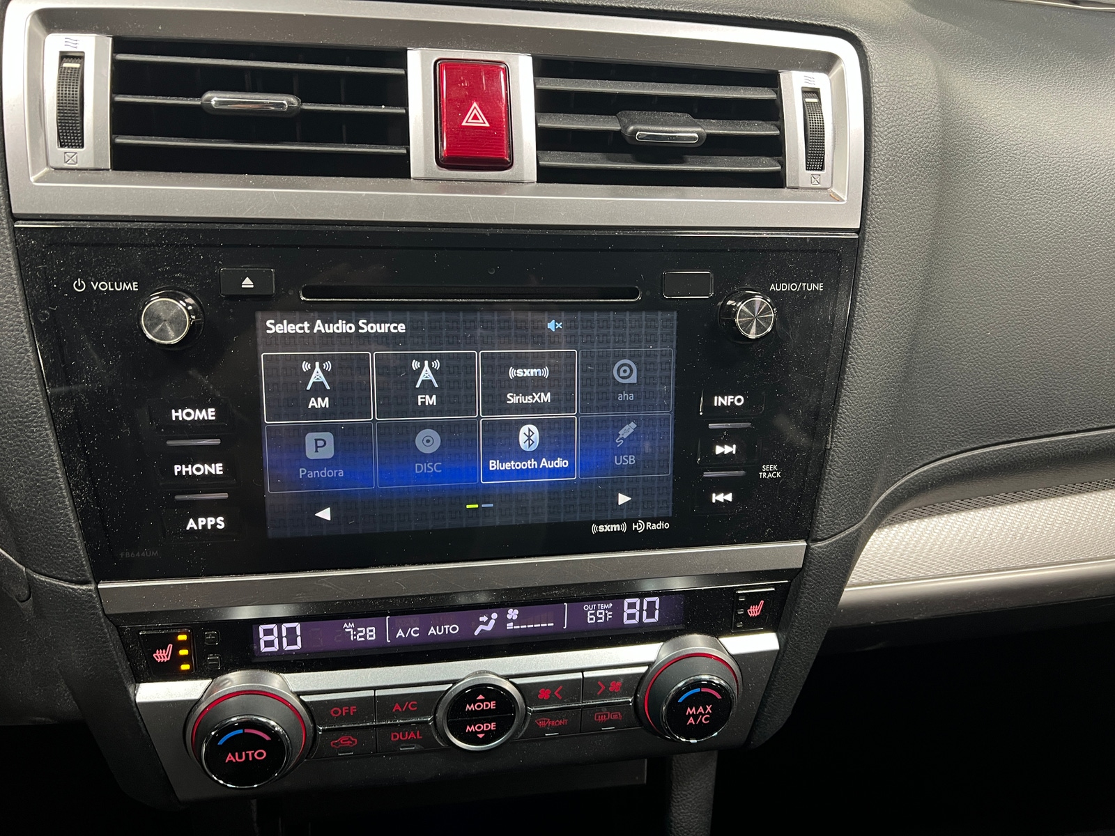 Thumbnail: 2015 Subaru Outback - 4