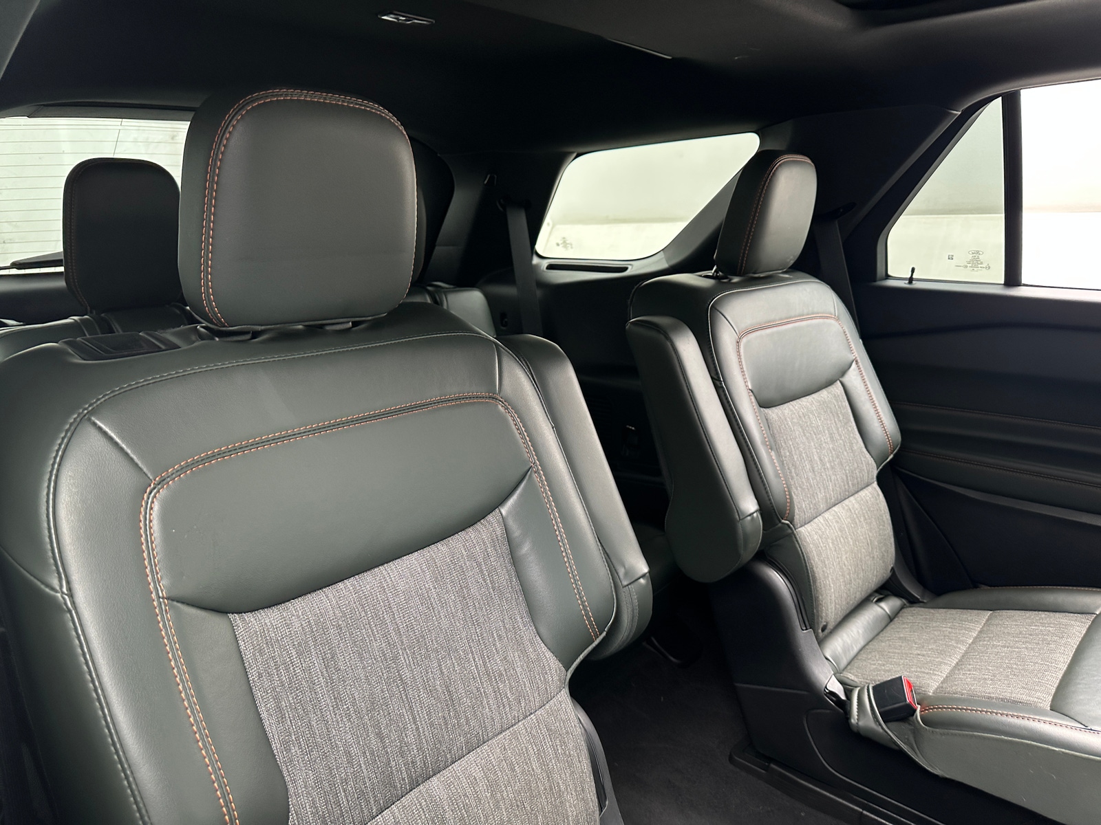 Thumbnail: 2022 Ford Explorer - 5