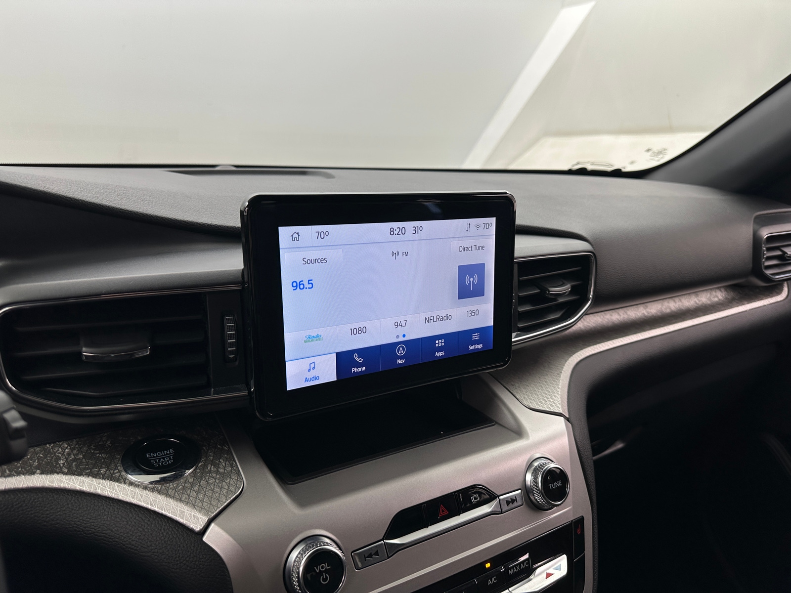 Thumbnail: 2022 Ford Explorer - 3