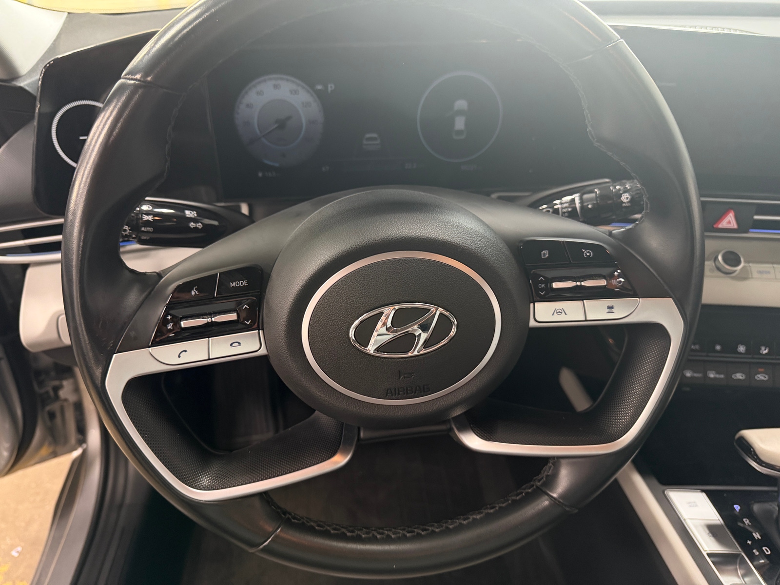Thumbnail: 2021 Hyundai Elantra - 4