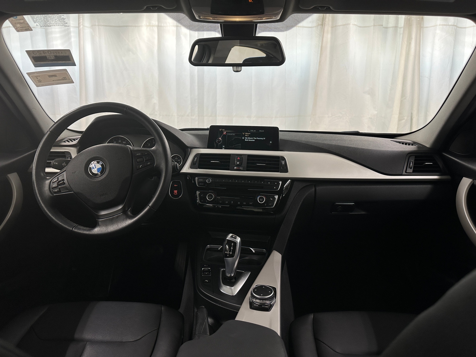 Thumbnail: 2016 BMW 3 Series - 2