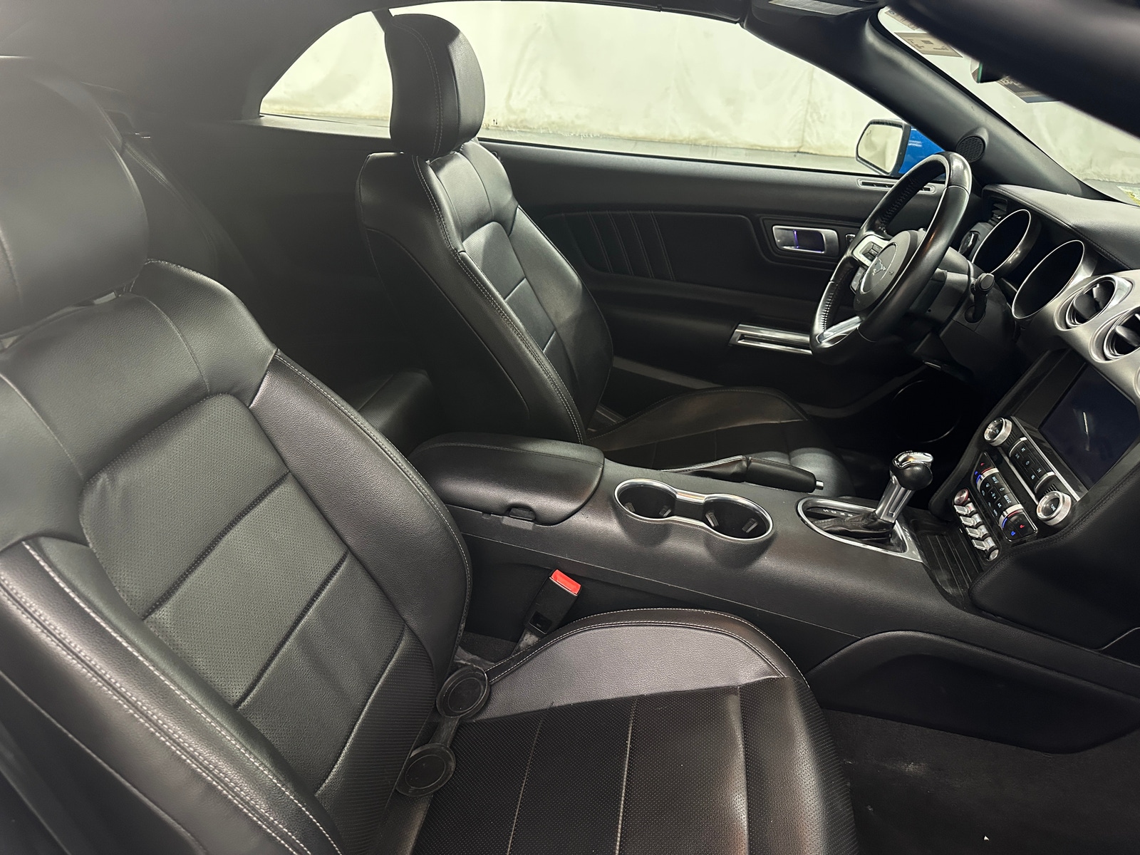 Thumbnail: 2022 Ford Mustang - 2