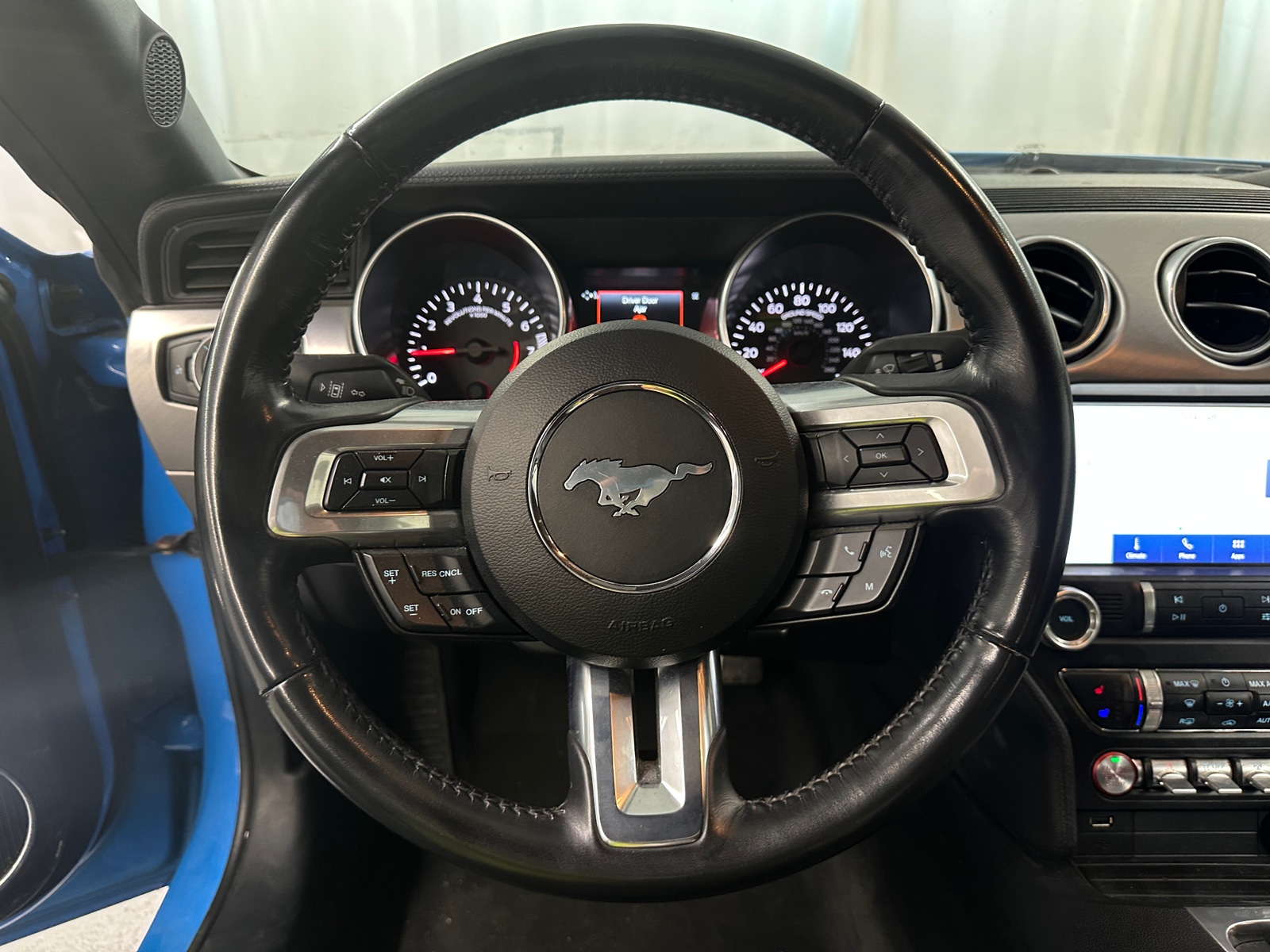 Thumbnail: 2022 Ford Mustang - 5