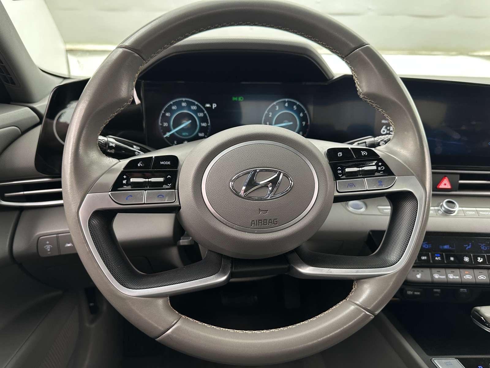 Thumbnail: 2023 Hyundai Elantra - 5