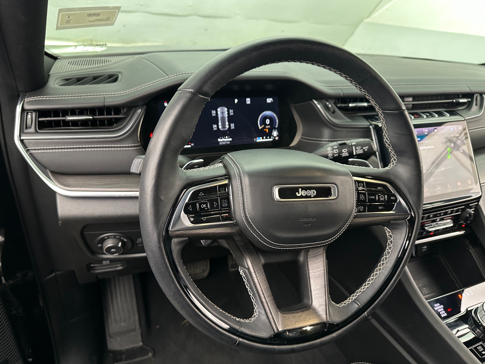 Thumbnail: 2023 Jeep Grand Cherokee - 4