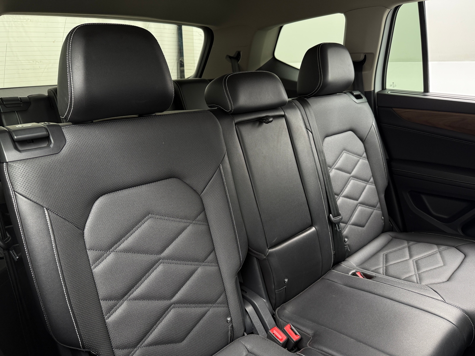 Thumbnail: 2024 Volkswagen Atlas - 5