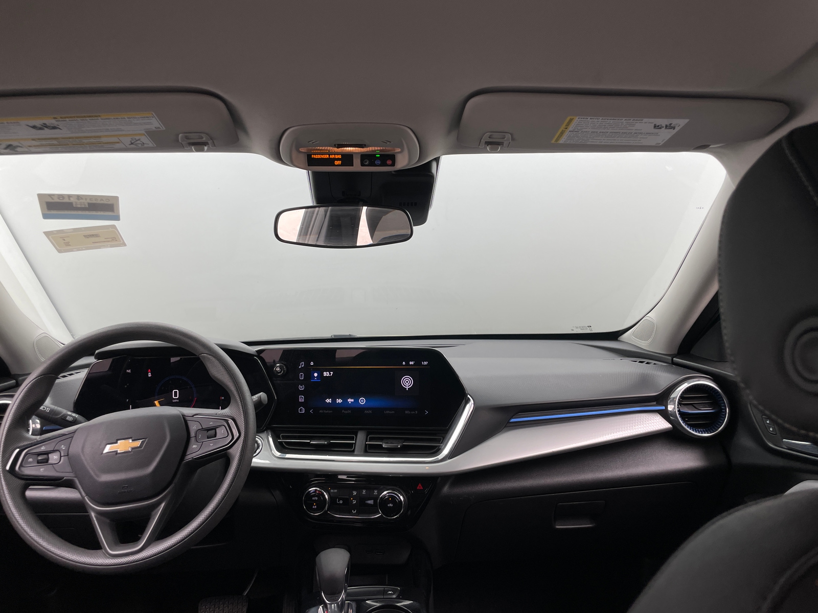 Thumbnail: 2025 Chevrolet Trax - 3