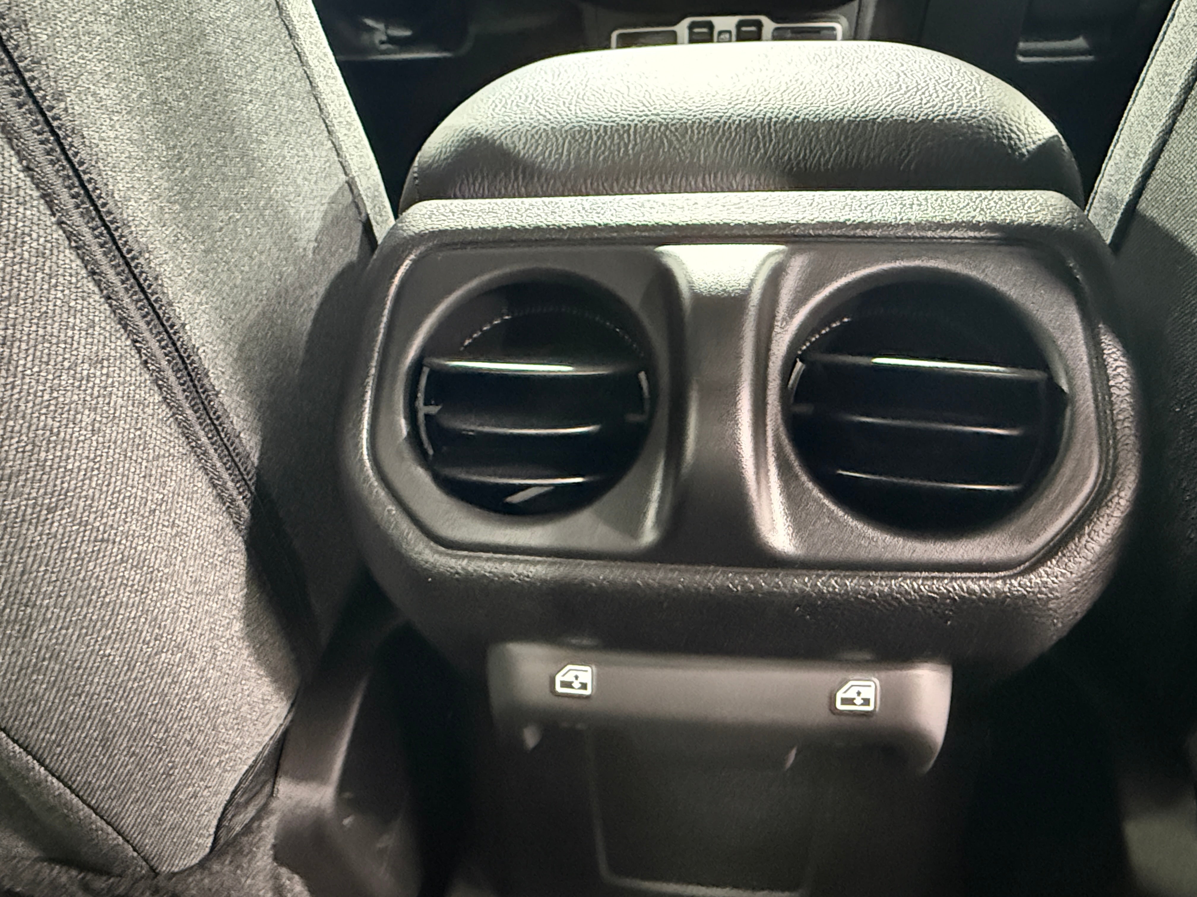 2026 Jeep Gladiator Sport S Auto's photo