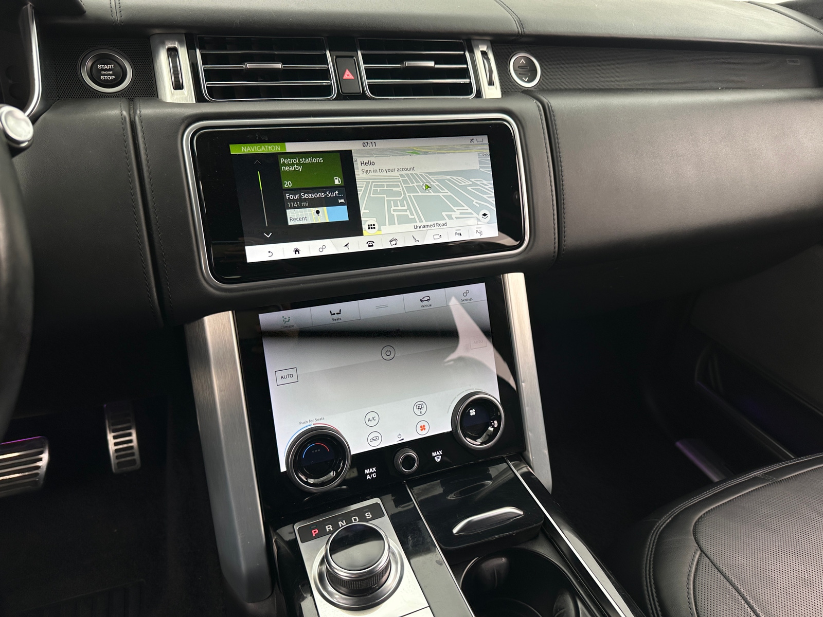 Thumbnail: 2021 Land Rover Range Rover - 3