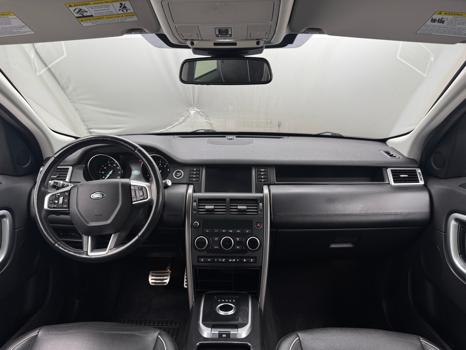 Thumbnail: 2018 Land Rover Discovery Sport - 2