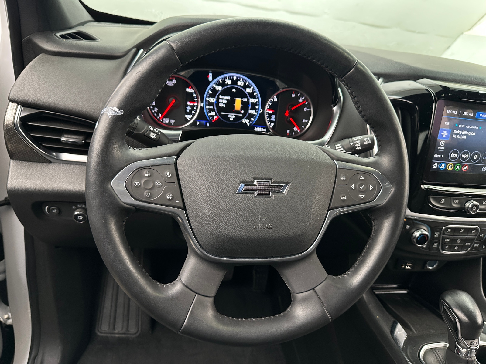 Thumbnail: 2022 Chevrolet Traverse - 4