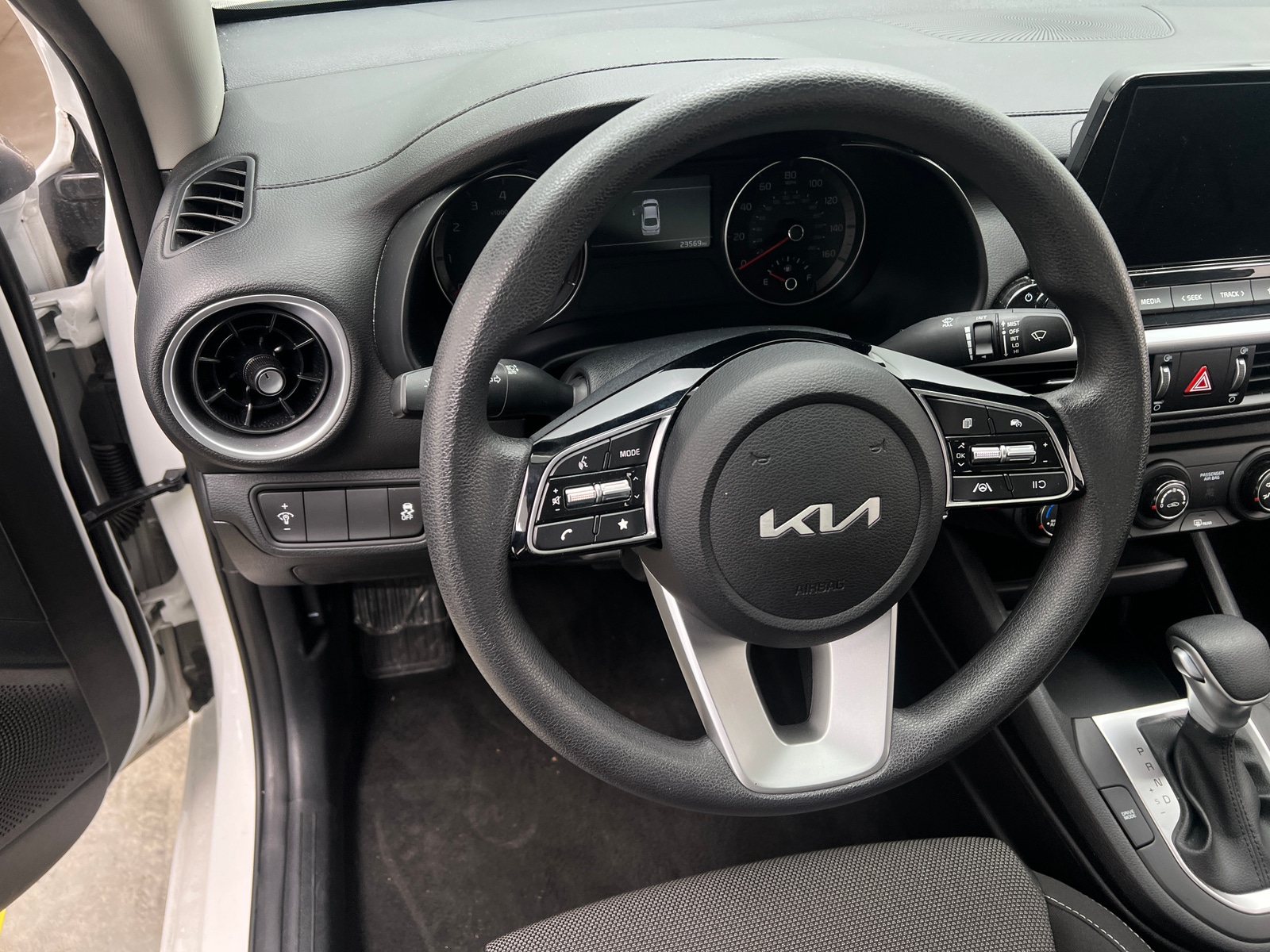 Thumbnail: 2024 Kia Forte - 5