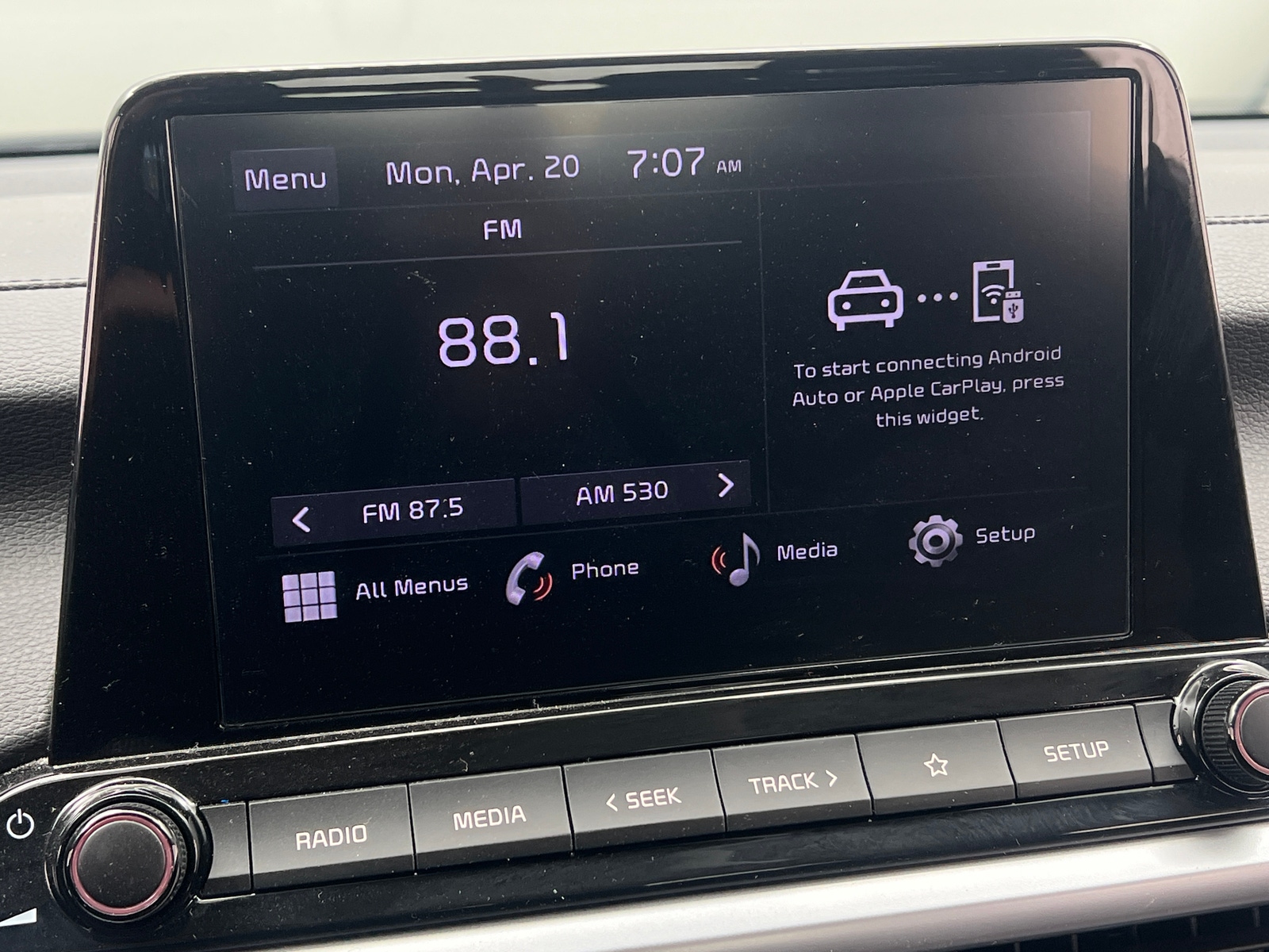 Thumbnail: 2024 Kia Forte - 4