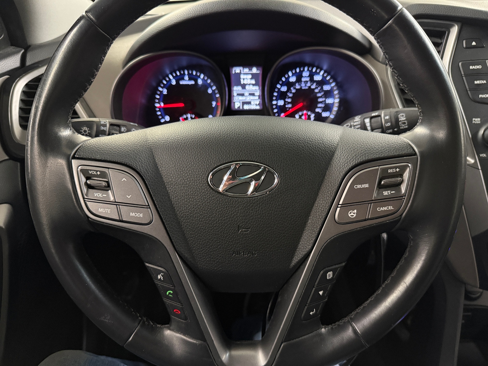 Thumbnail: 2014 Hyundai Santa Fe - 5