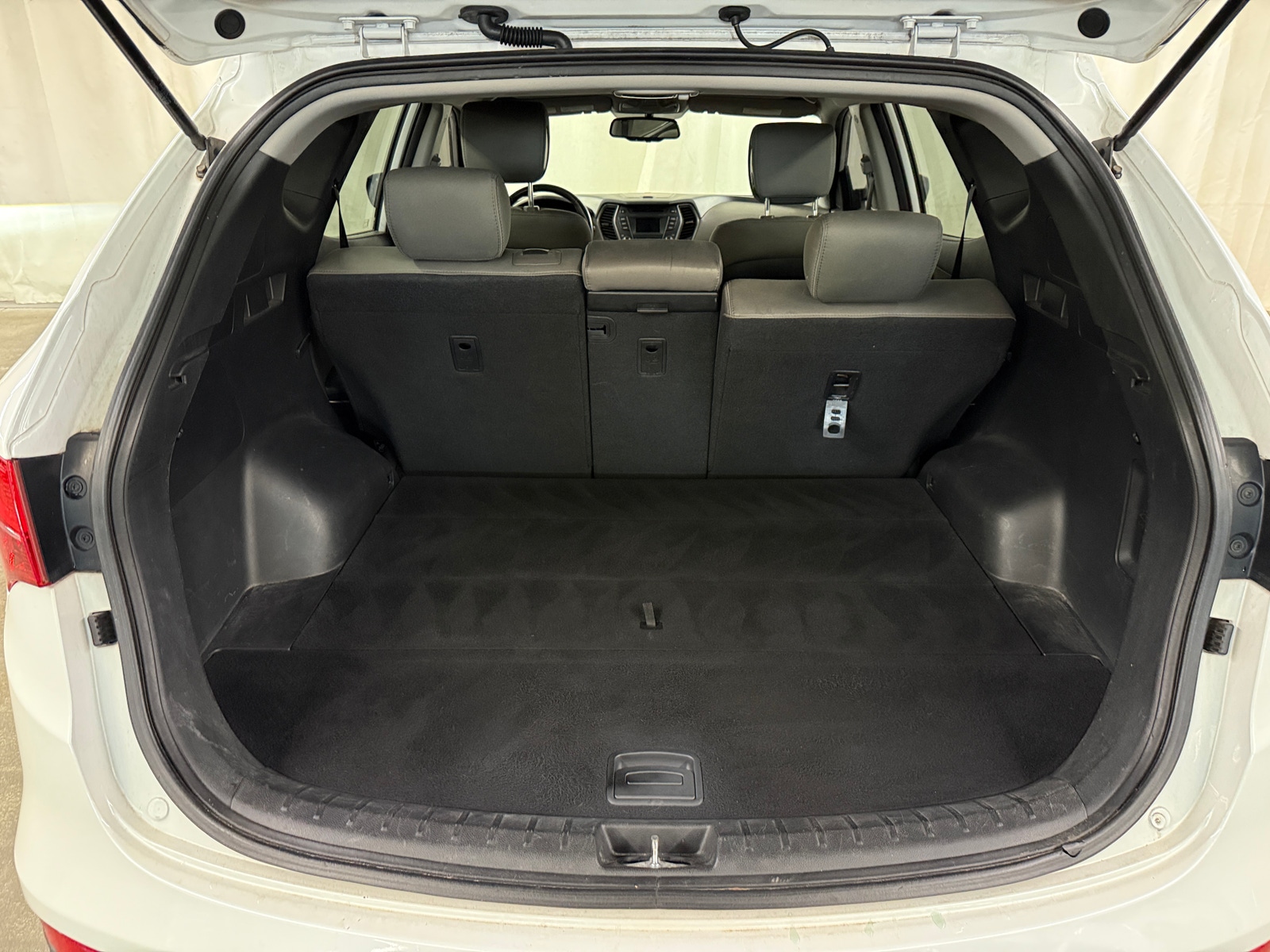 Thumbnail: 2014 Hyundai Santa Fe - 7