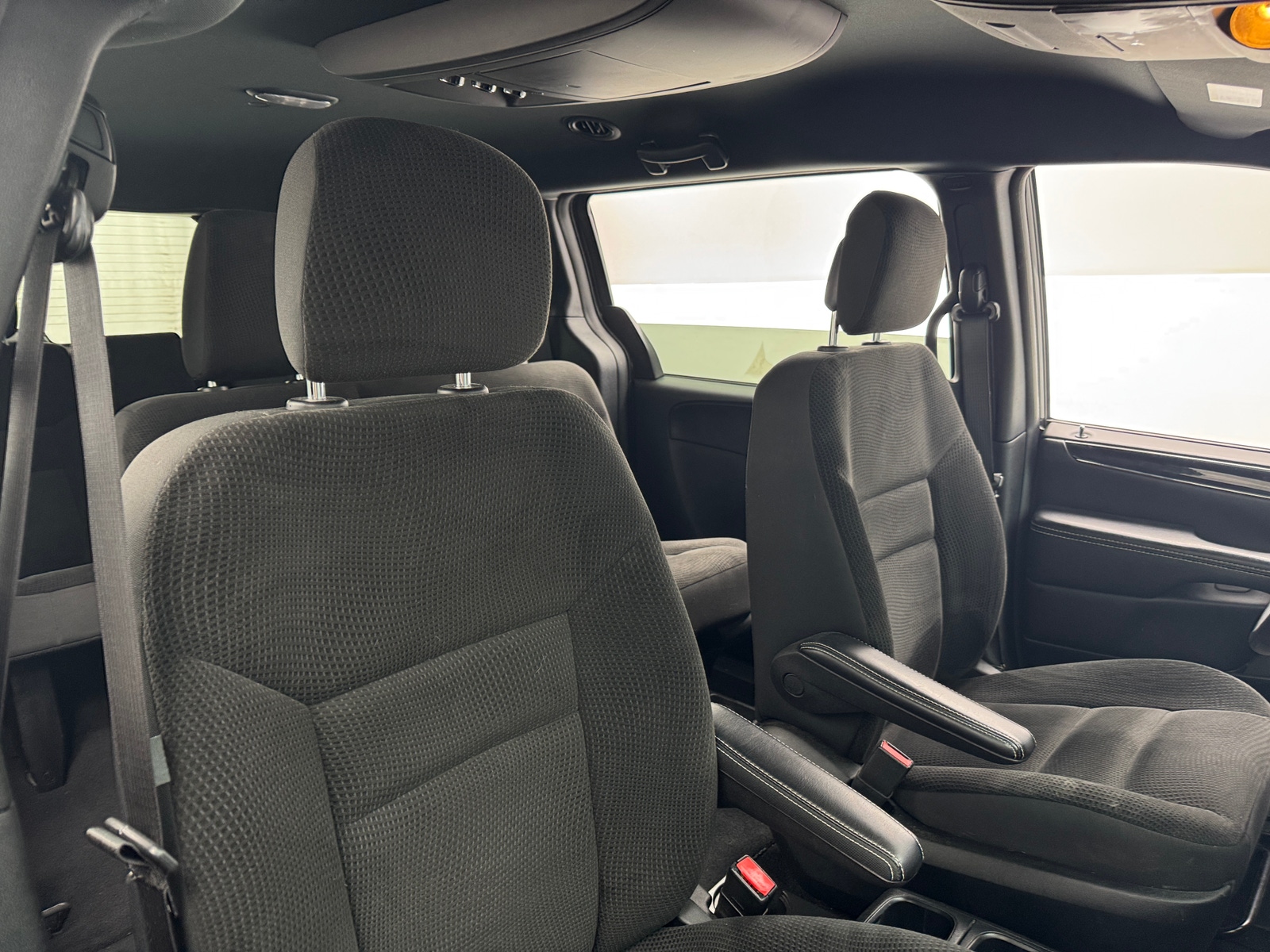 Thumbnail: 2019 Dodge Grand Caravan - 2