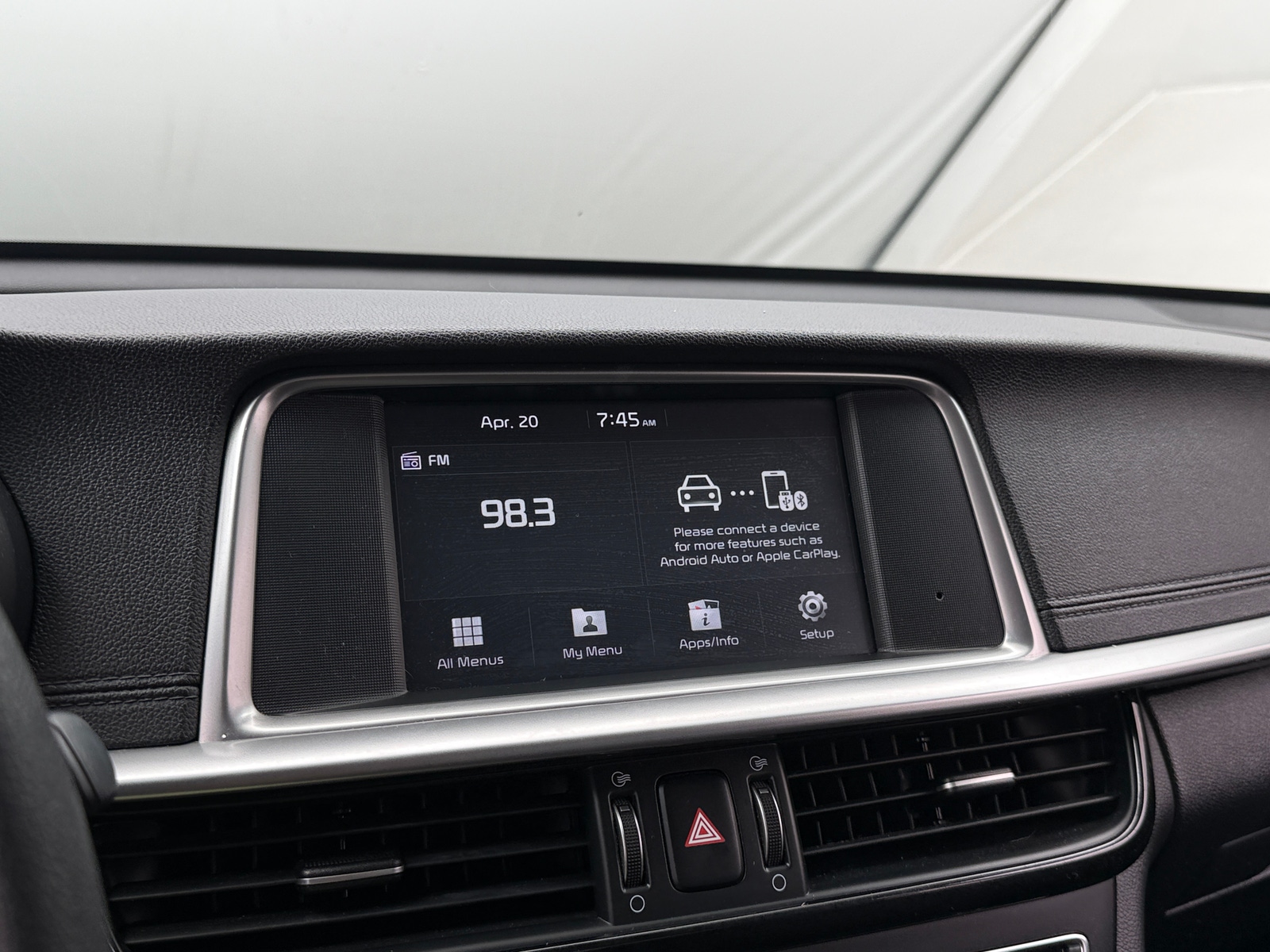 Thumbnail: 2019 Kia Optima - 4