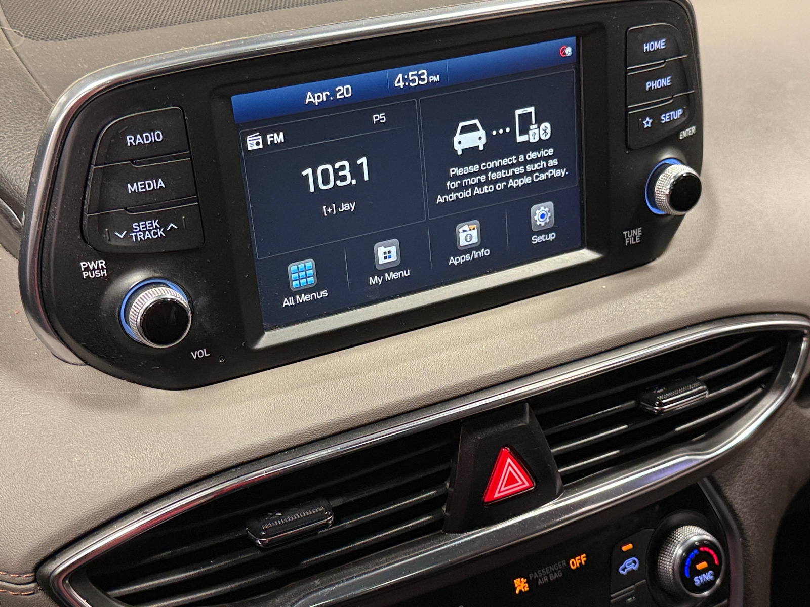 Thumbnail: 2020 Hyundai Santa Fe - 3