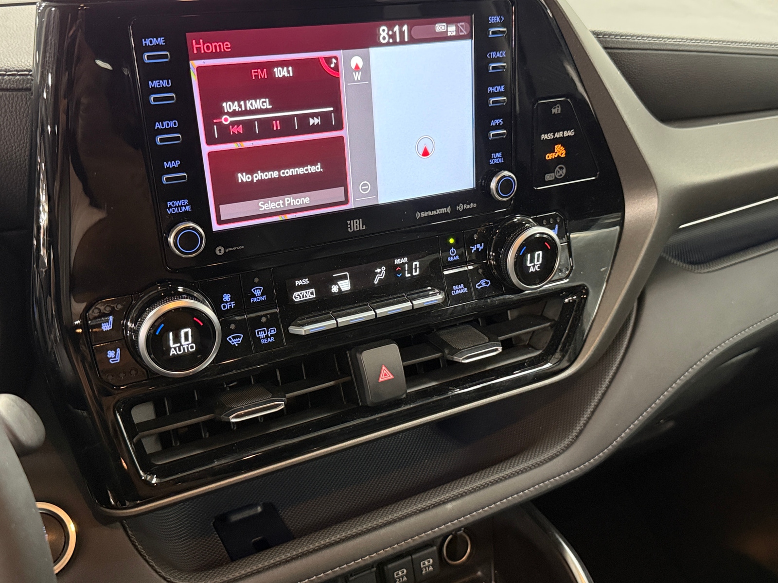 Thumbnail: 2020 Toyota Highlander - 3
