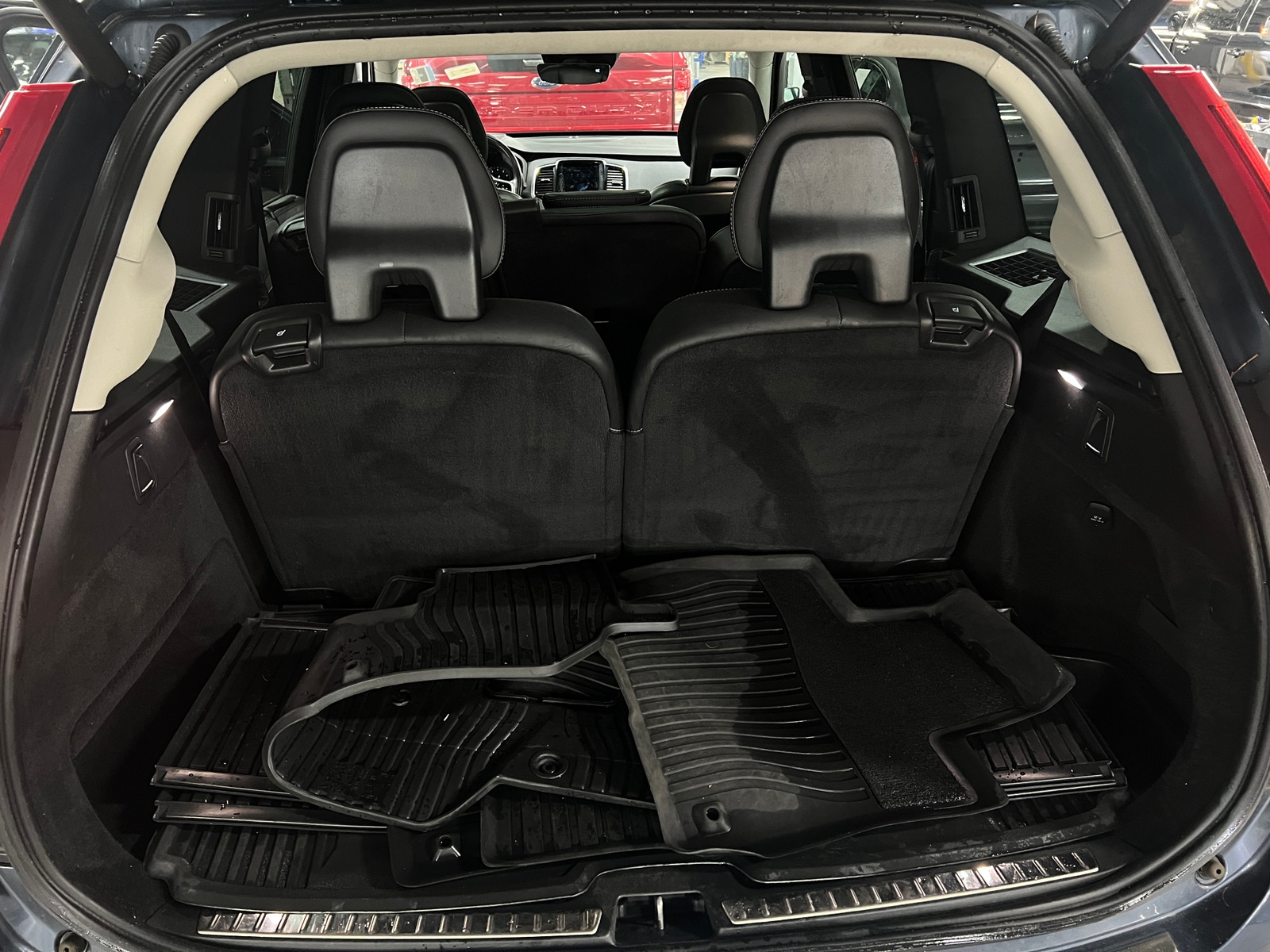Thumbnail: 2020 Volvo XC90 - 6