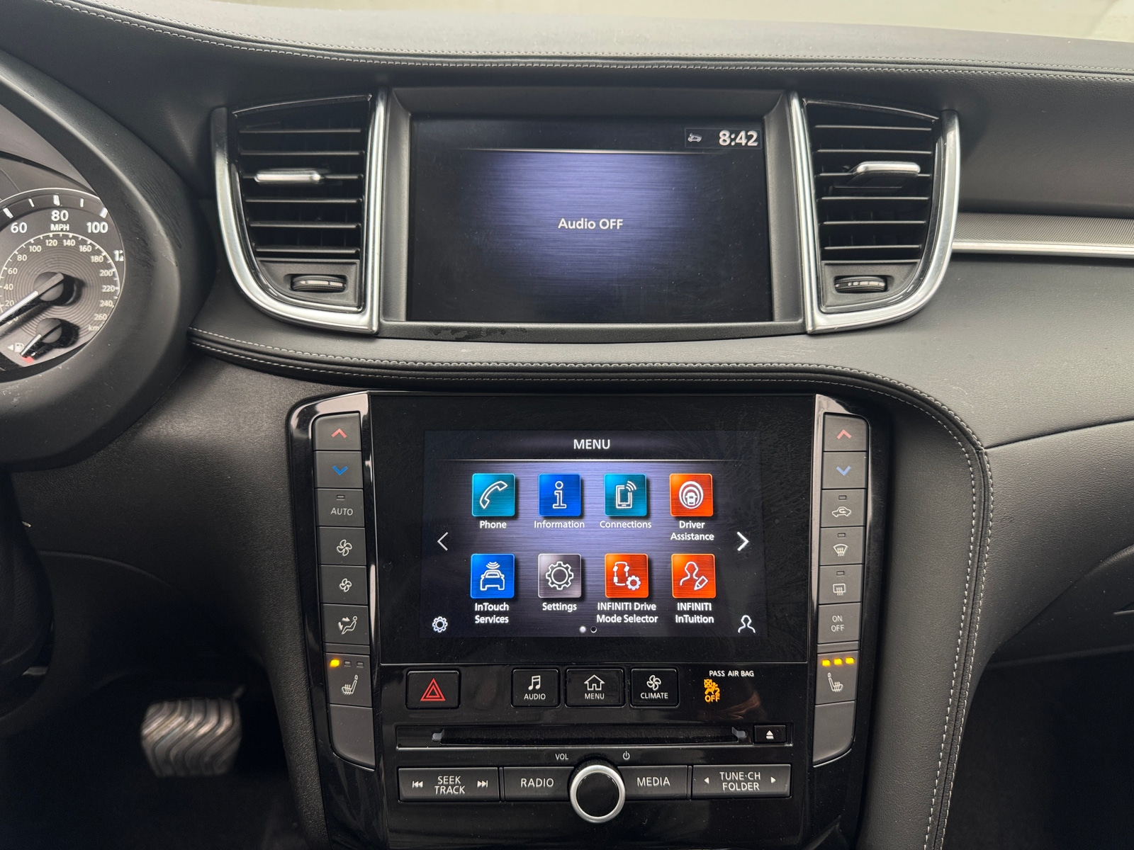 Thumbnail: 2021 INFINITI QX50 - 3