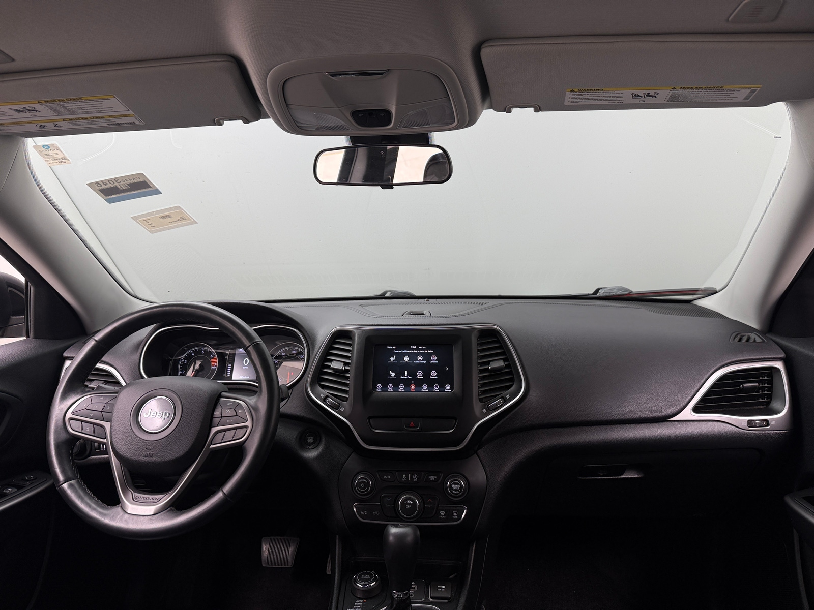 Thumbnail: 2019 Jeep Cherokee - 3