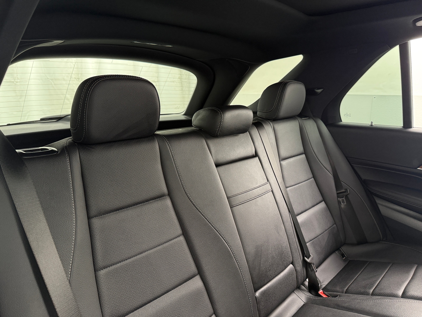 Thumbnail: 2026 Mercedes-Benz GLE - 5