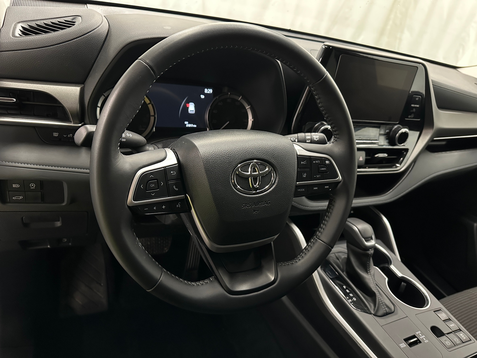 Thumbnail: 2025 Toyota Highlander - 5