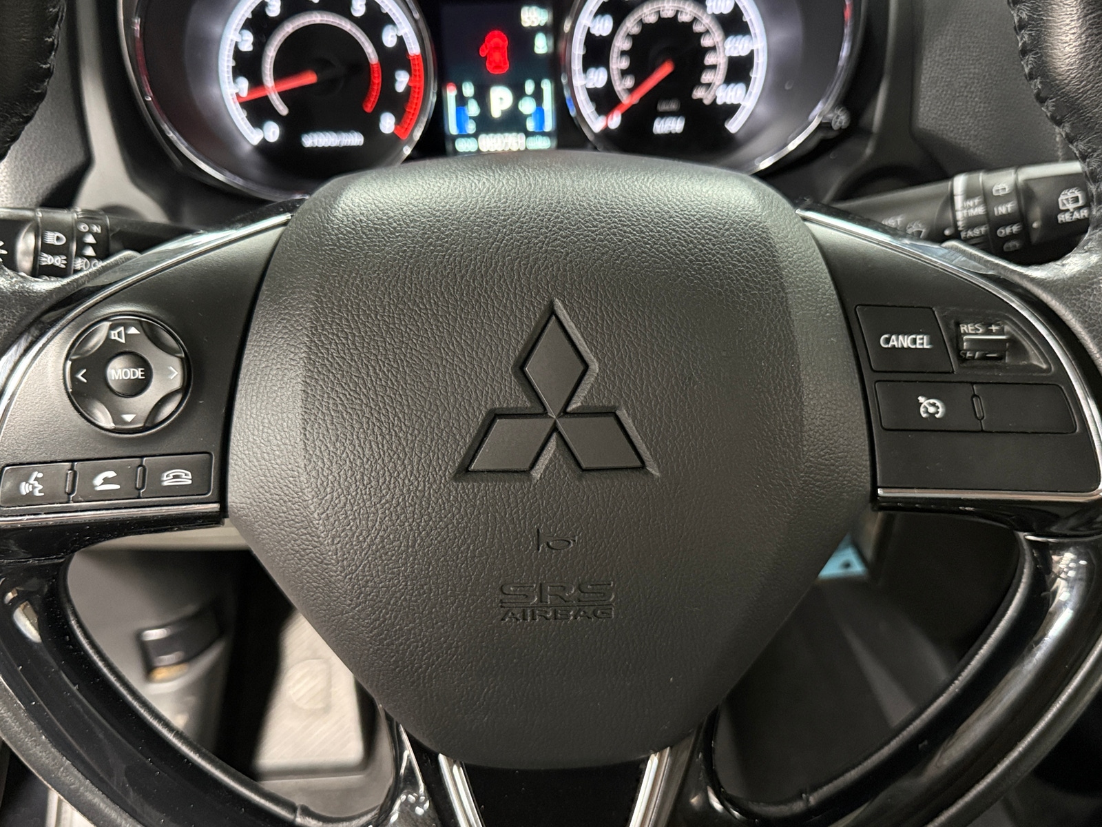 Thumbnail: 2017 Mitsubishi Outlander Sport - 5