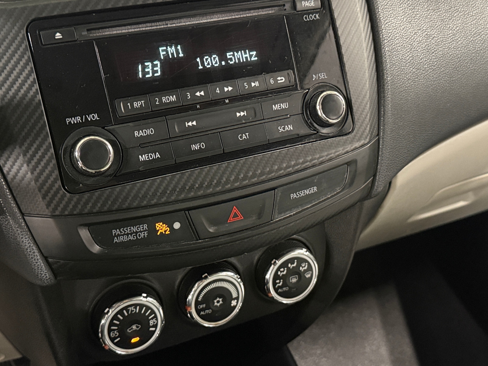 Thumbnail: 2017 Mitsubishi Outlander Sport - 4