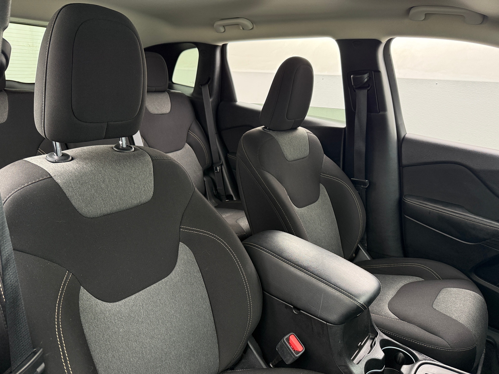 Thumbnail: 2016 Jeep Cherokee - 2