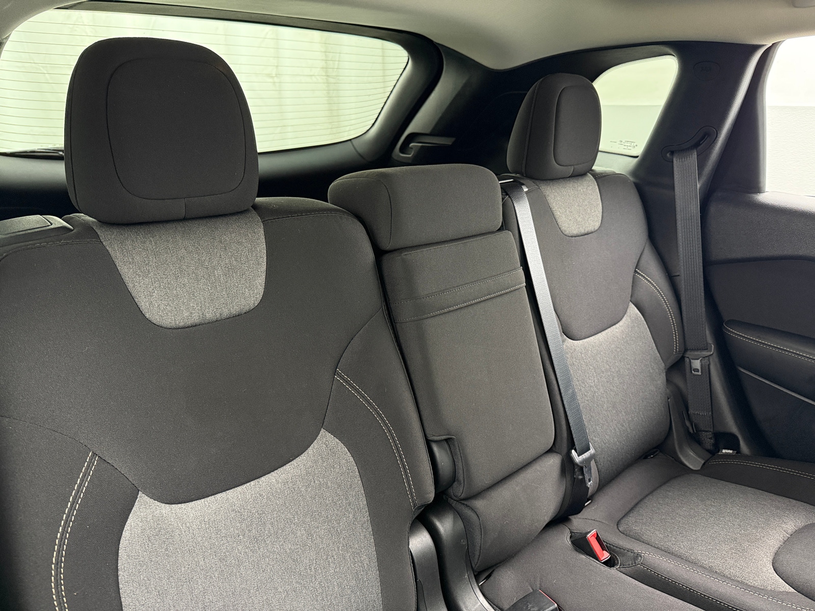 Thumbnail: 2016 Jeep Cherokee - 6