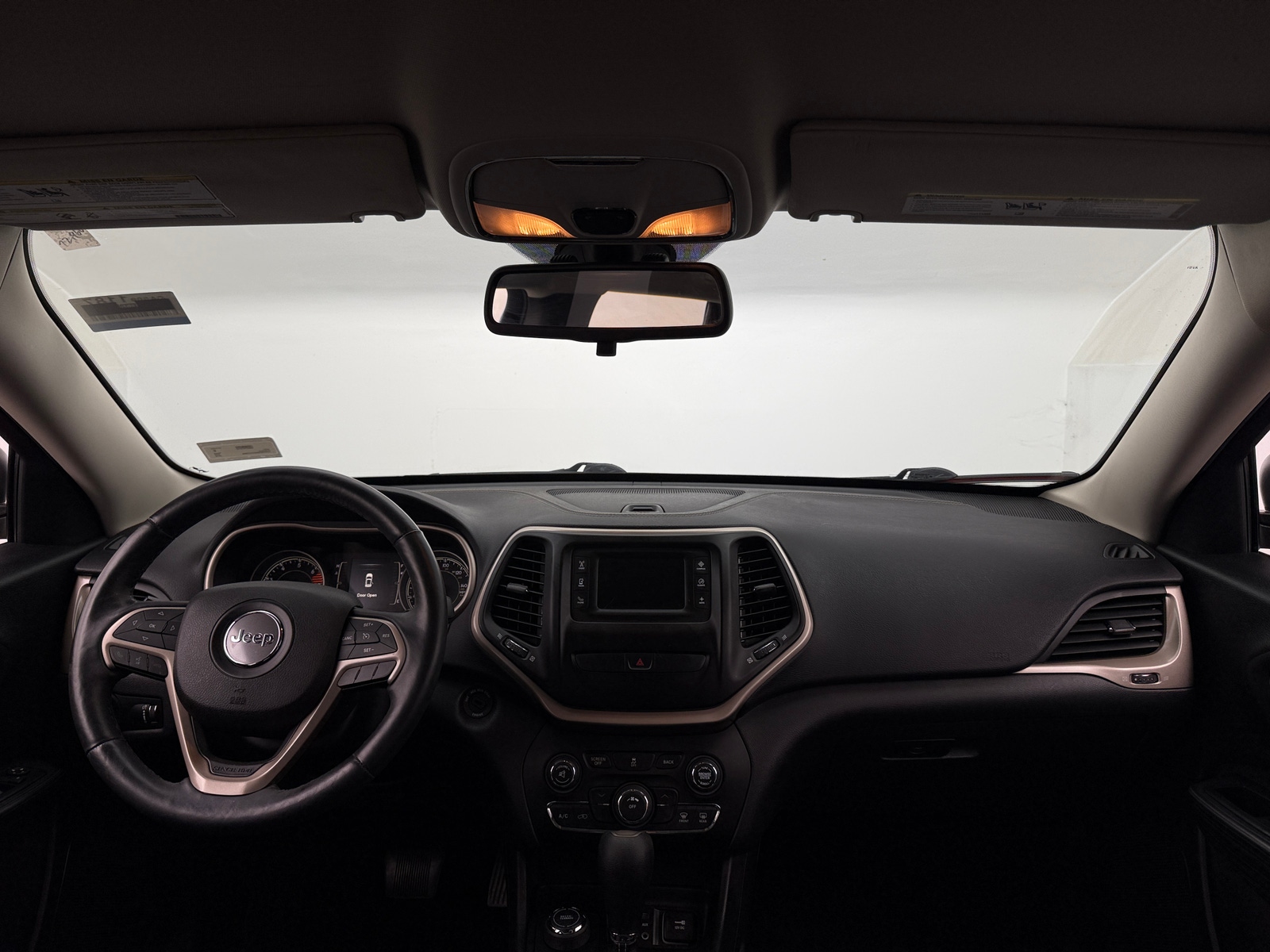 Thumbnail: 2016 Jeep Cherokee - 3