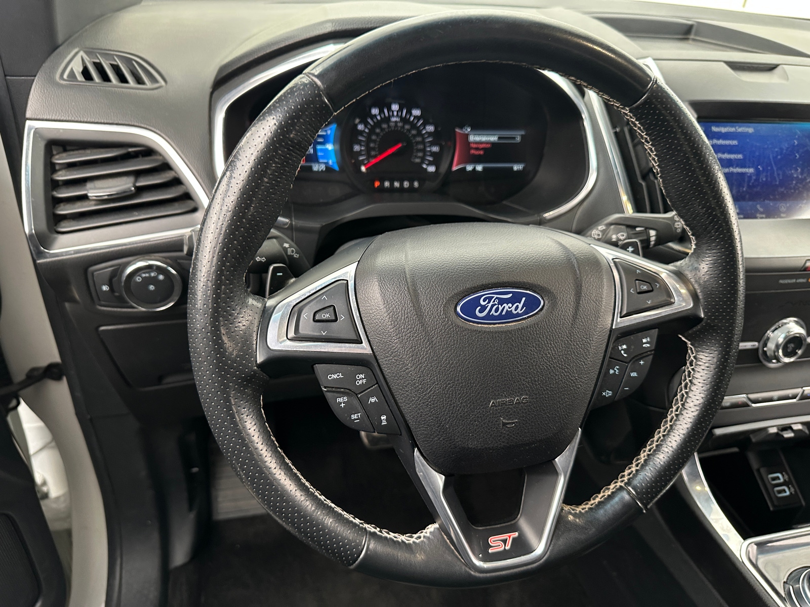 Thumbnail: 2020 Ford Edge - 4
