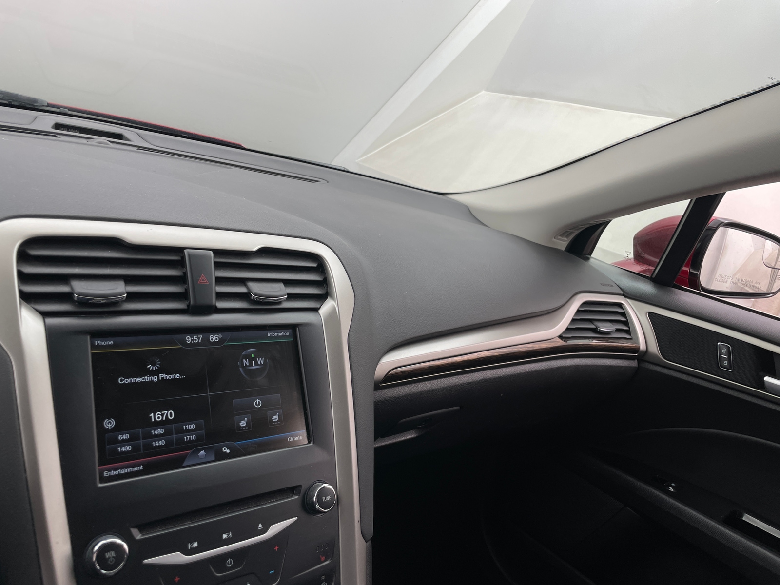 Thumbnail: 2014 Ford Fusion - 3