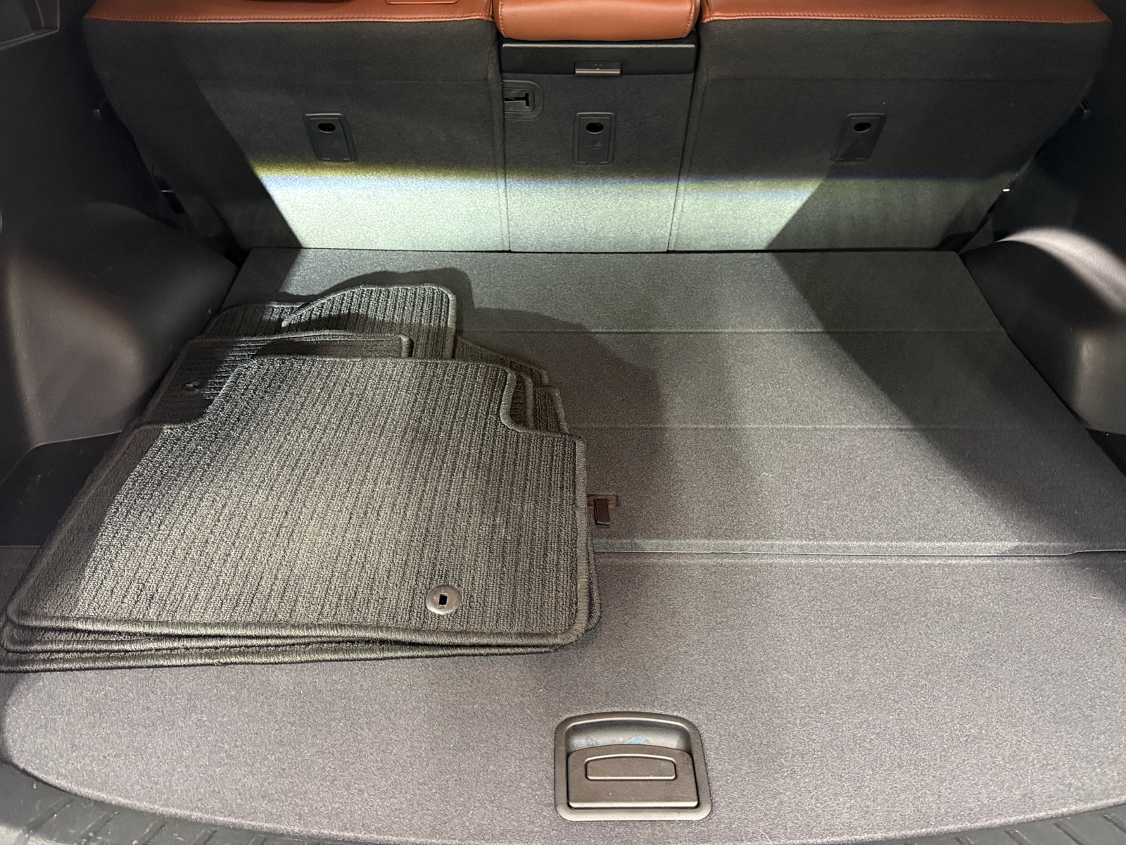 Thumbnail: 2015 Hyundai Santa Fe - 6
