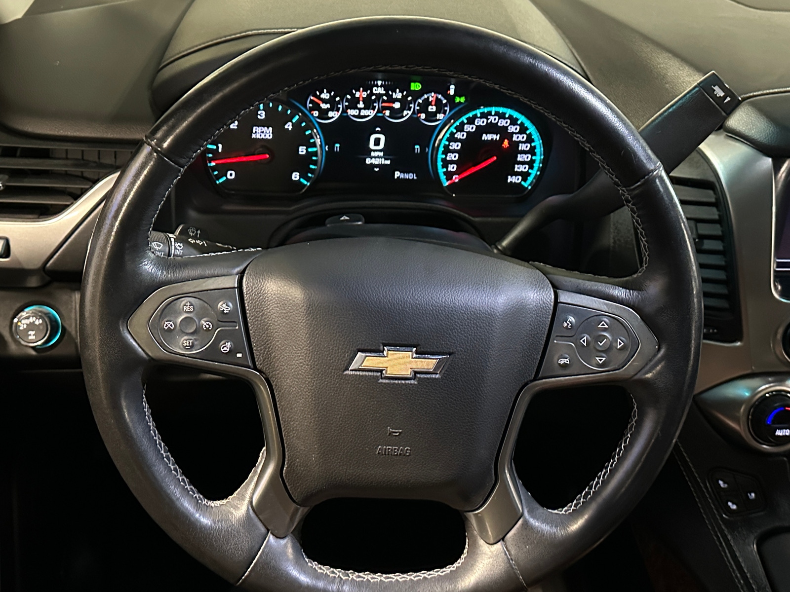 Thumbnail: 2019 Chevrolet Tahoe - 4