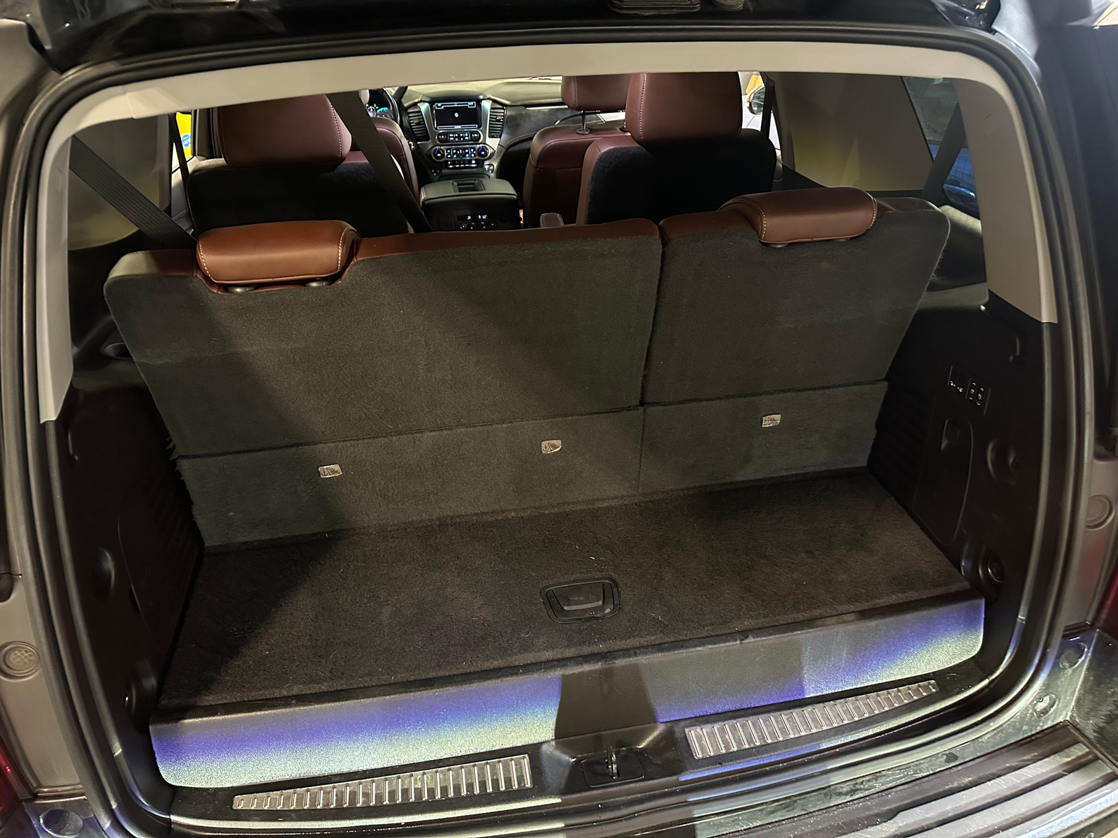 Thumbnail: 2019 Chevrolet Tahoe - 6