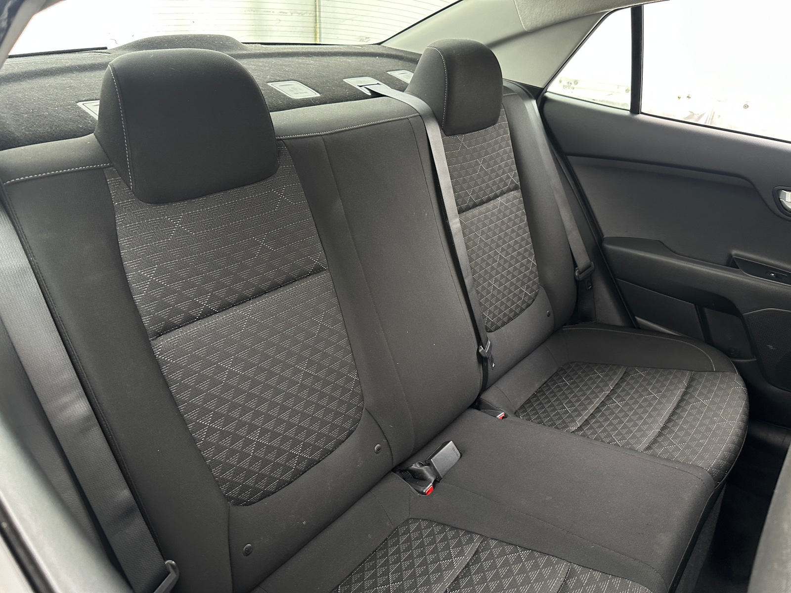 Thumbnail: 2021 Kia Rio - 6