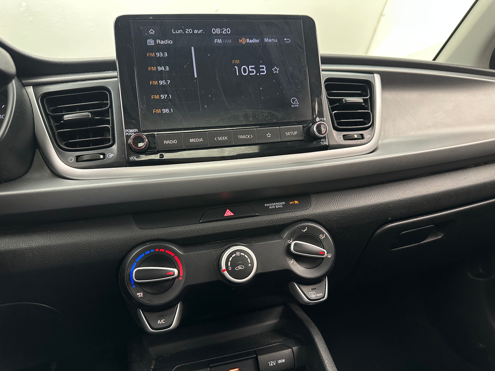 Thumbnail: 2021 Kia Rio - 4