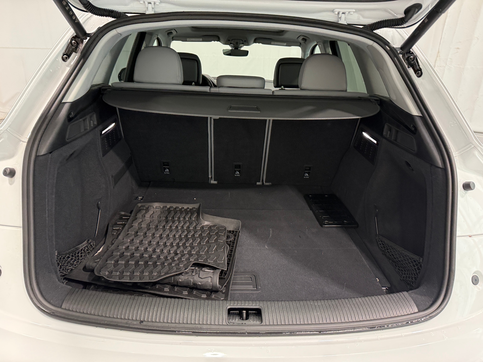 Thumbnail: 2023 Audi Q5 - 6