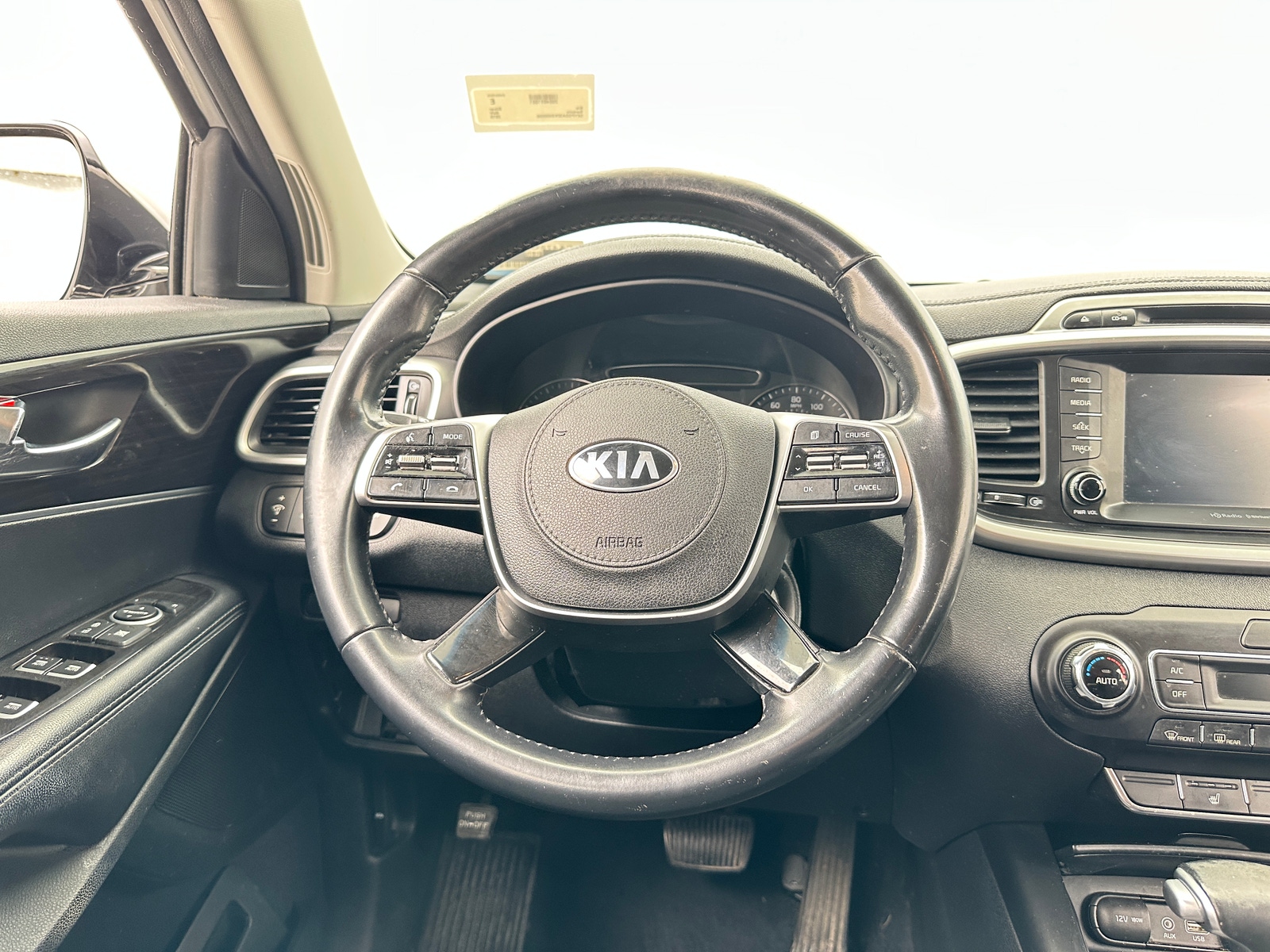 Thumbnail: 2019 Kia Sorento - 5