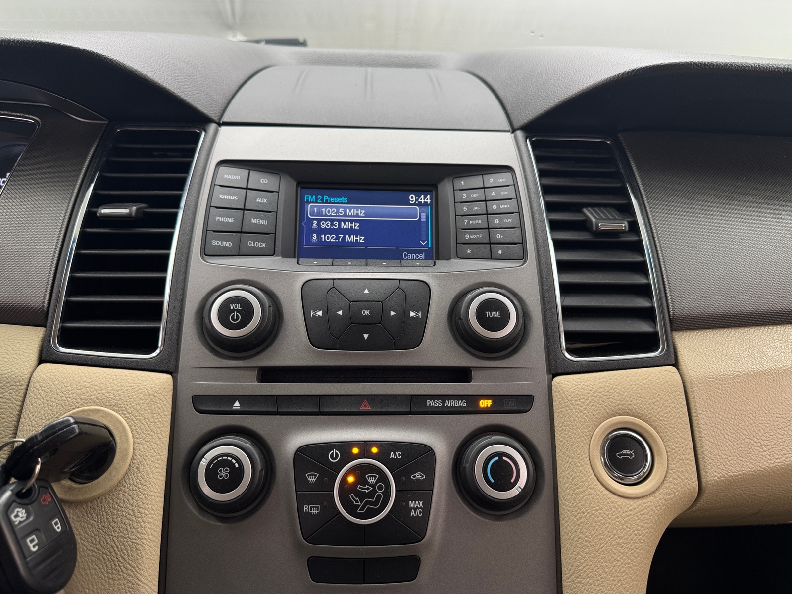 Thumbnail: 2017 Ford Taurus - 4