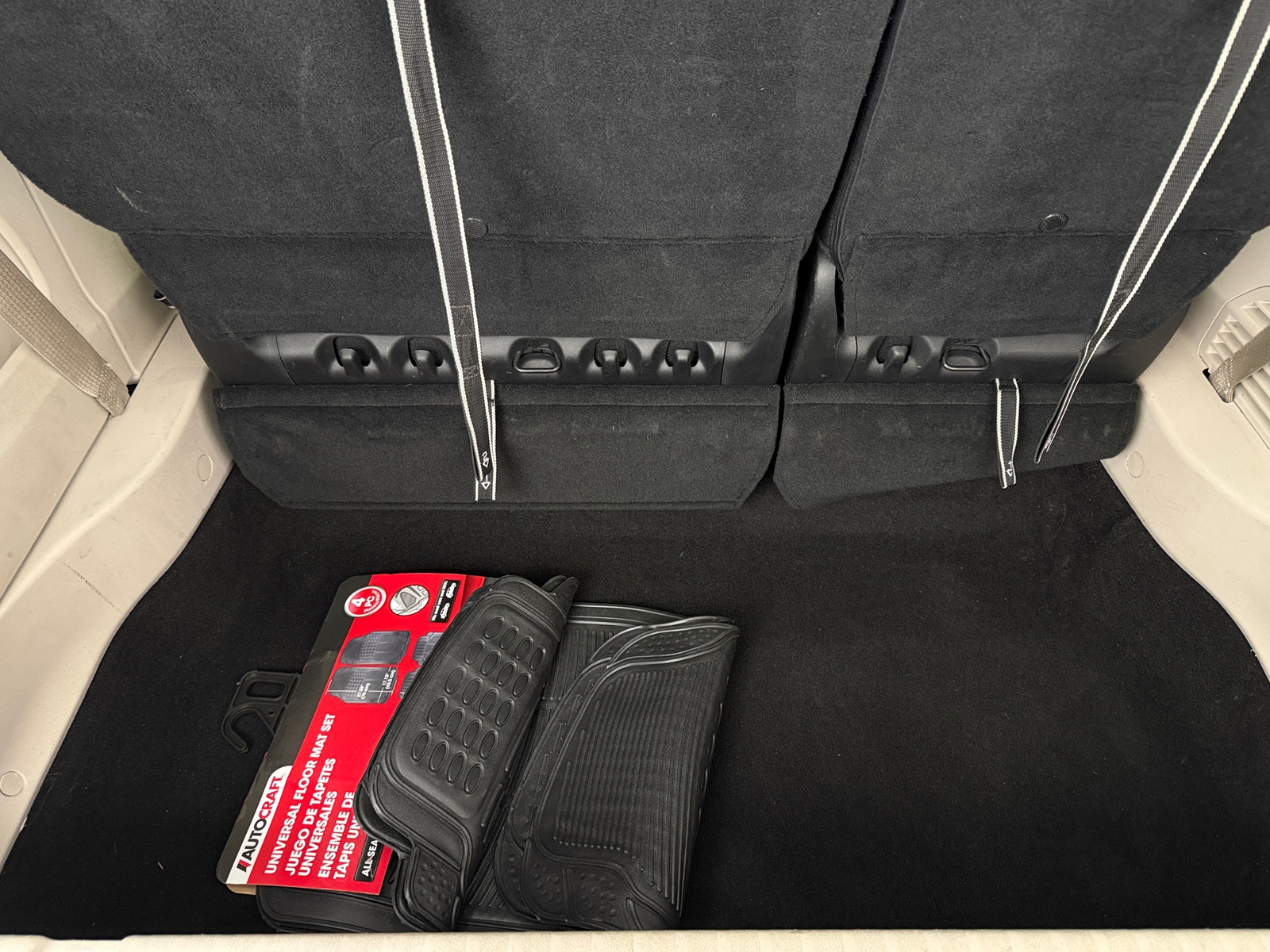 Thumbnail: 2023 Chrysler Pacifica - 6