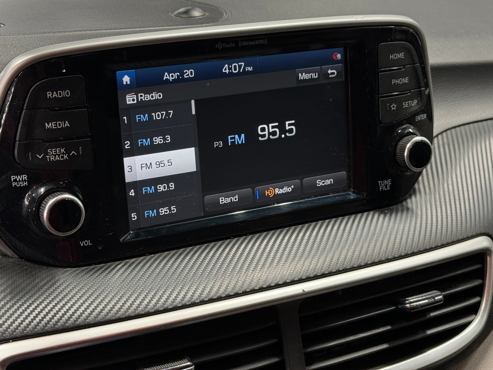 Thumbnail: 2021 Hyundai Tucson - 4