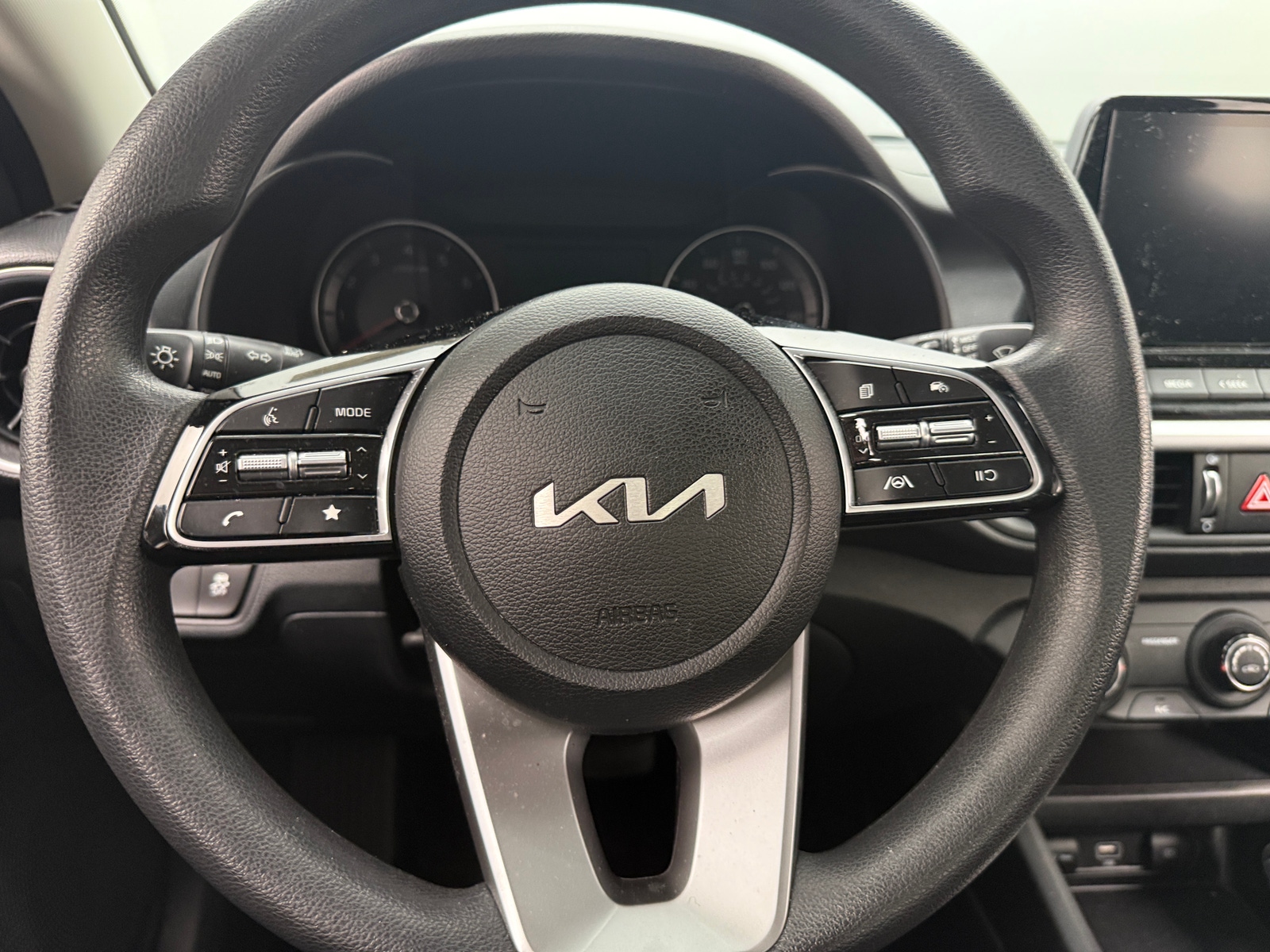 Thumbnail: 2024 Kia Forte - 5