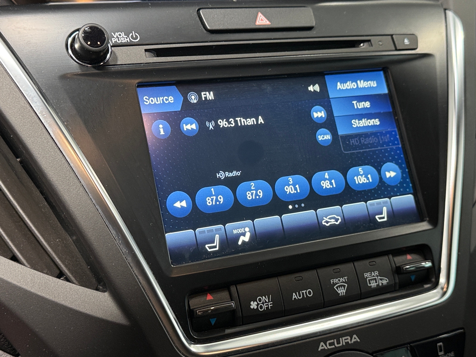 Thumbnail: 2019 Acura MDX - 3